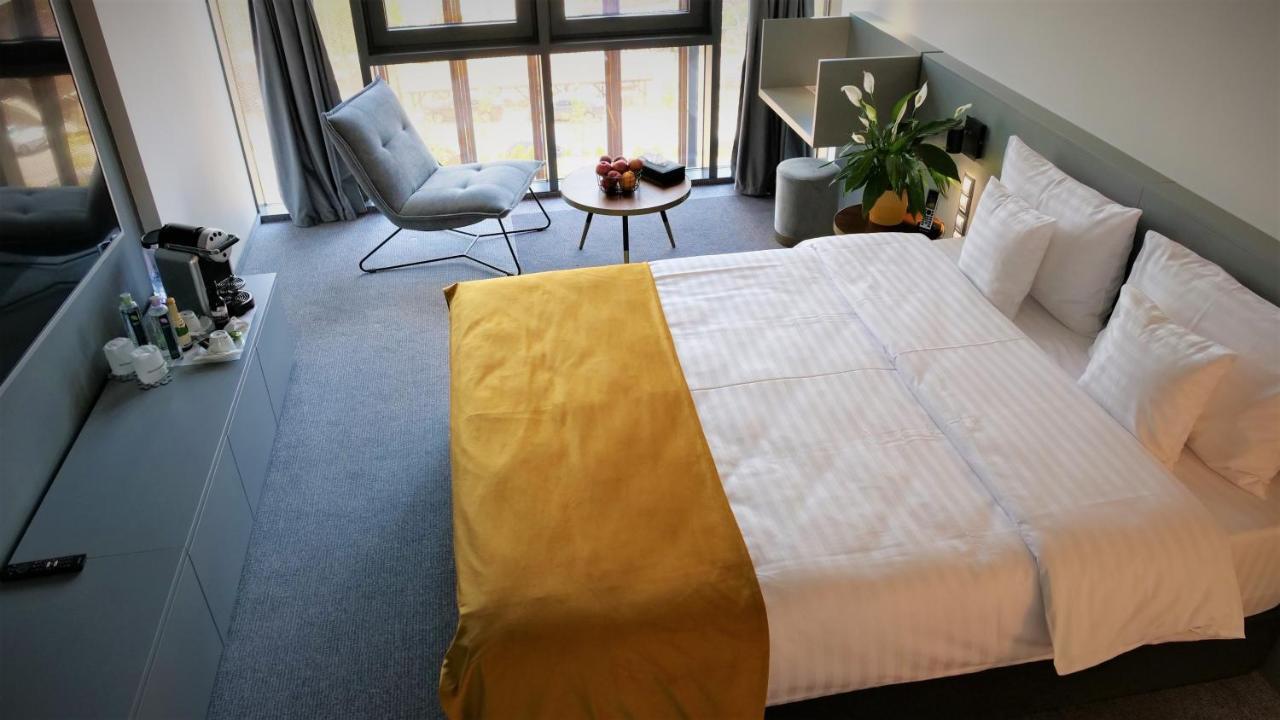 Werk Hotel & Spa Хунедоара Екстериор снимка