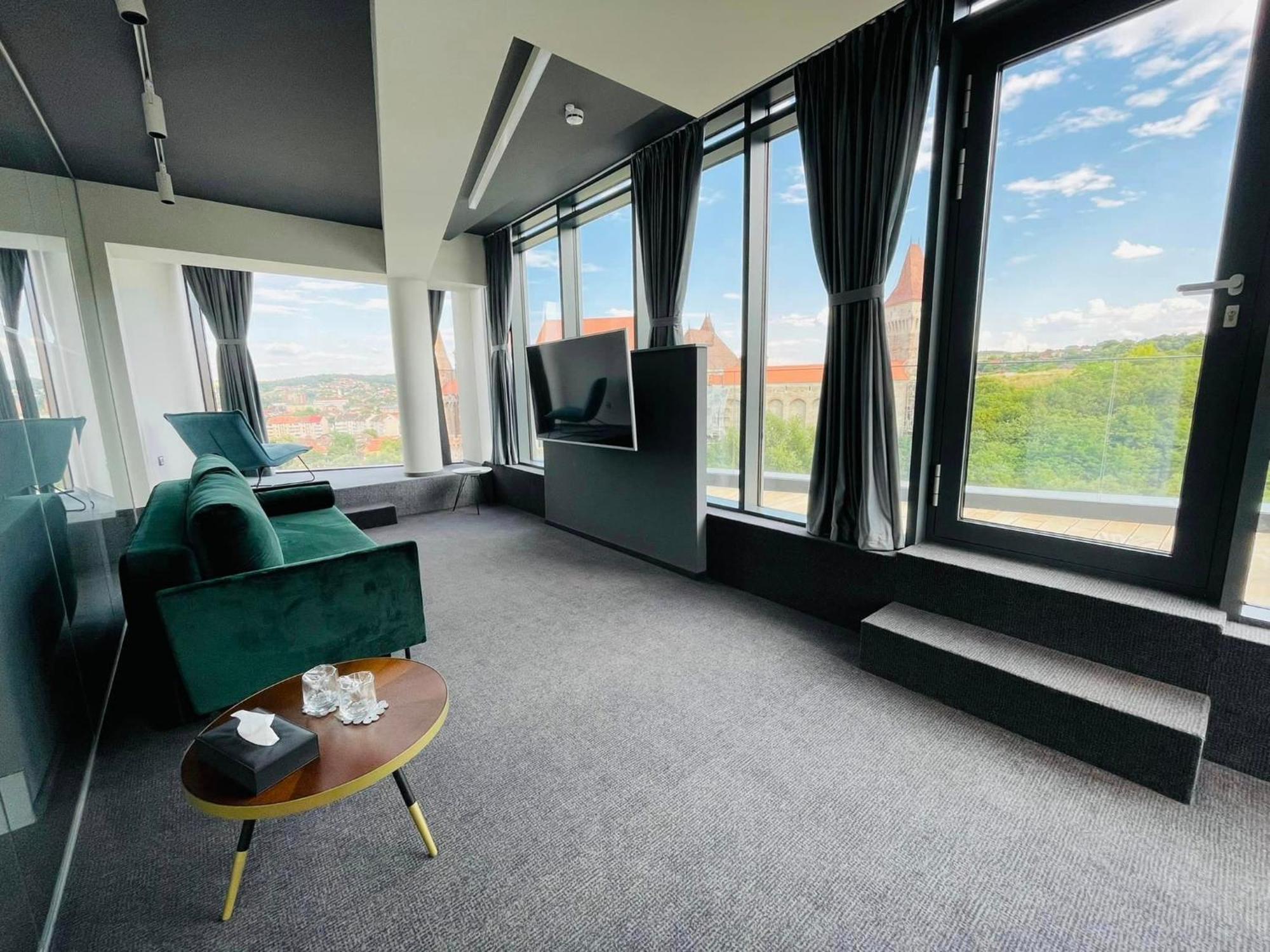 Werk Hotel & Spa Хунедоара Екстериор снимка