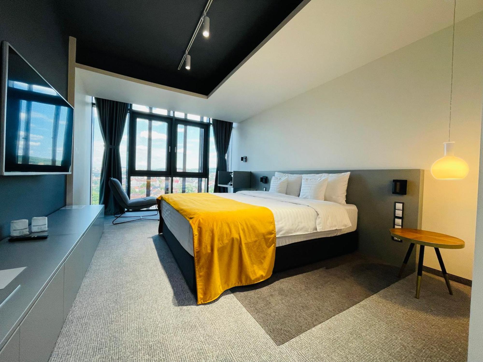 Werk Hotel & Spa Хунедоара Стая снимка